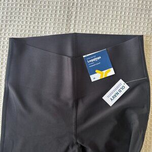Old navy, Extra High-Waisted PowerSoft Sculpt 7/8 Leggings, Size M, Black jack